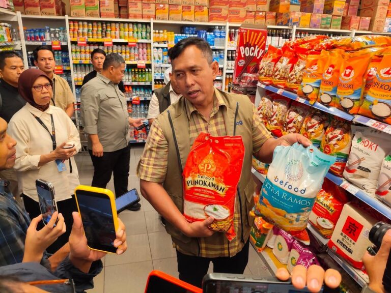 Bulog Siapkan 75.000 Ton Beras Premium per Bulan buat Ritel Modern