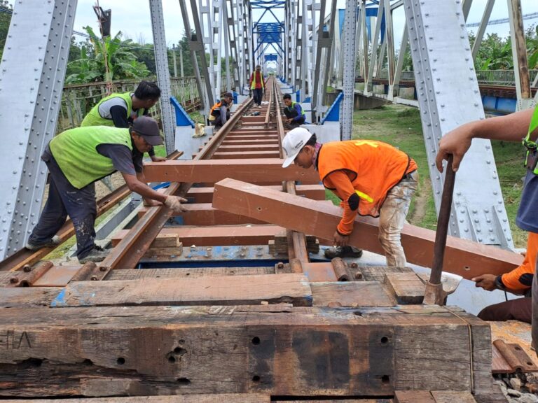 Kisah Inovasi Perawatan Rel yang Ramah Lingkungan